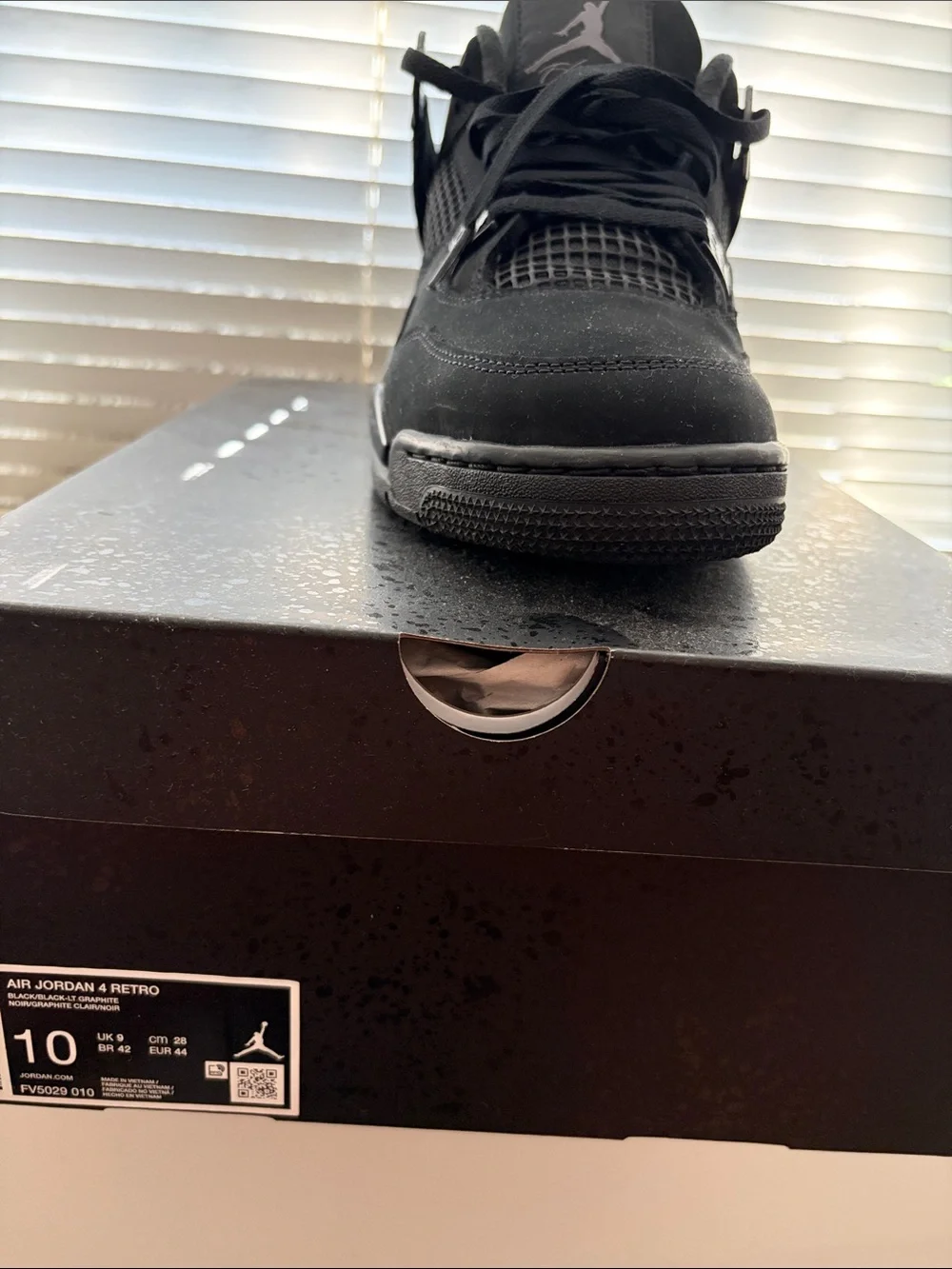 Jordan Men's Black Retro Basketball Sneakers